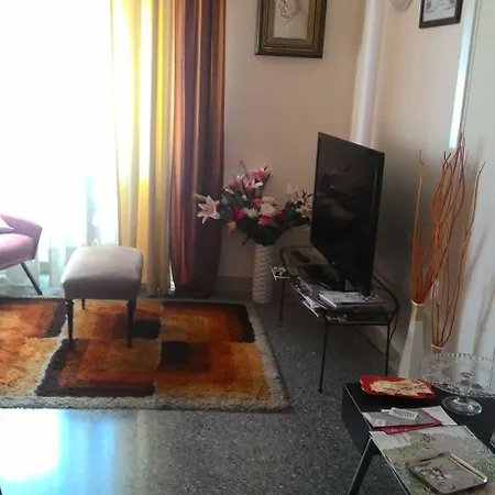 Anni 50 فندق مبيت وإفطار